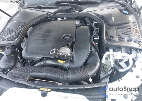 2019 Mercedes-Benz C 300 4Matic z USA, uszkodzony, nr VIN 55SWF8EB7KU301546